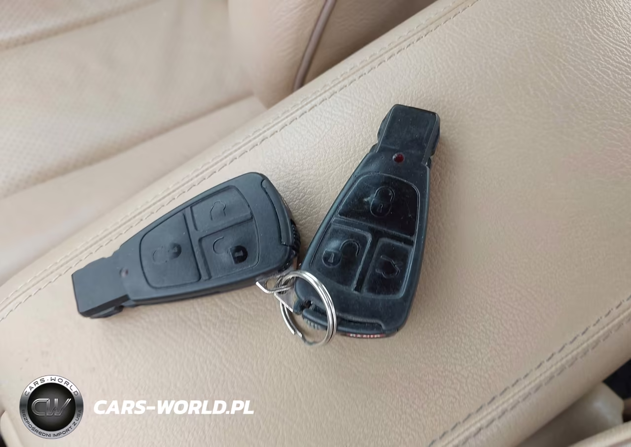 2000 Mercedes-Benz E 320 4M VIN:WDBJF82J6YX030760 - 11