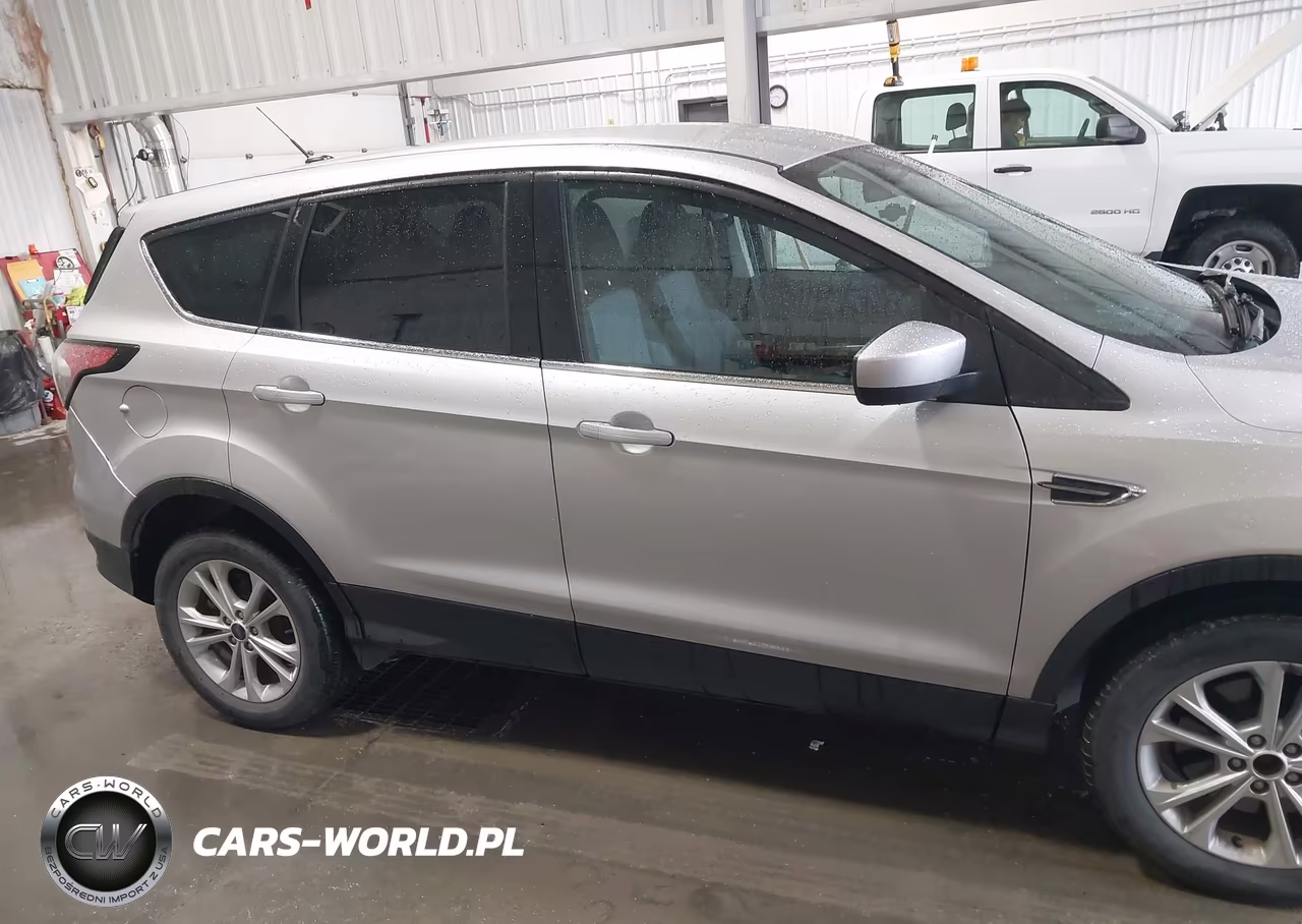 2017 Ford Escape Se VIN:1FMCU9GD1HUA69830 - 13