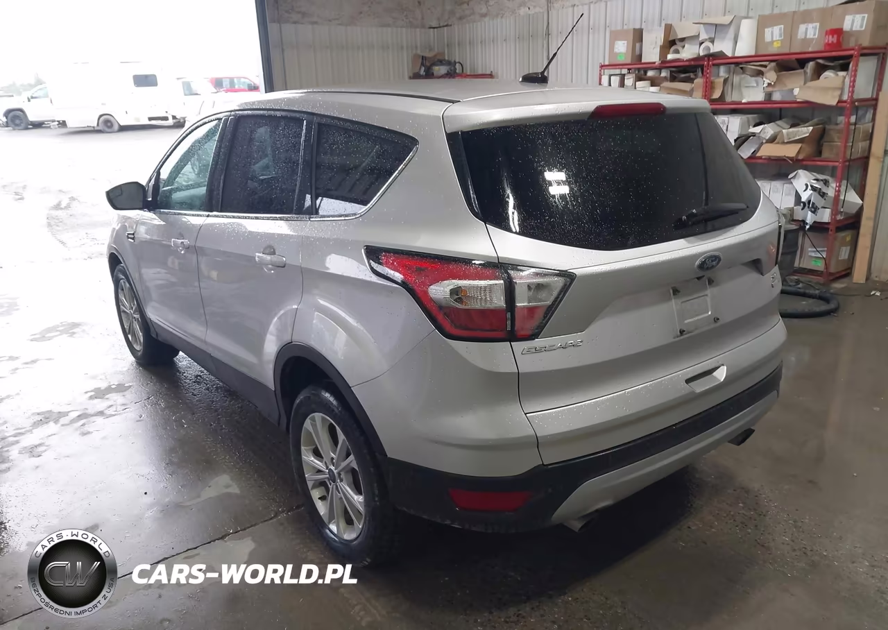 2017 Ford Escape Se VIN:1FMCU9GD1HUA69830 - 3