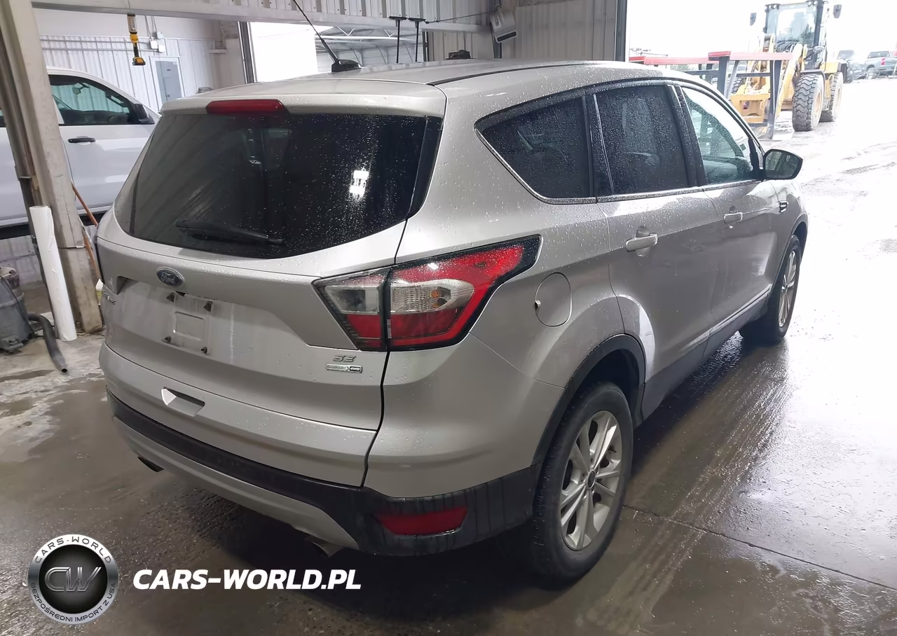 2017 Ford Escape Se VIN:1FMCU9GD1HUA69830 - 4