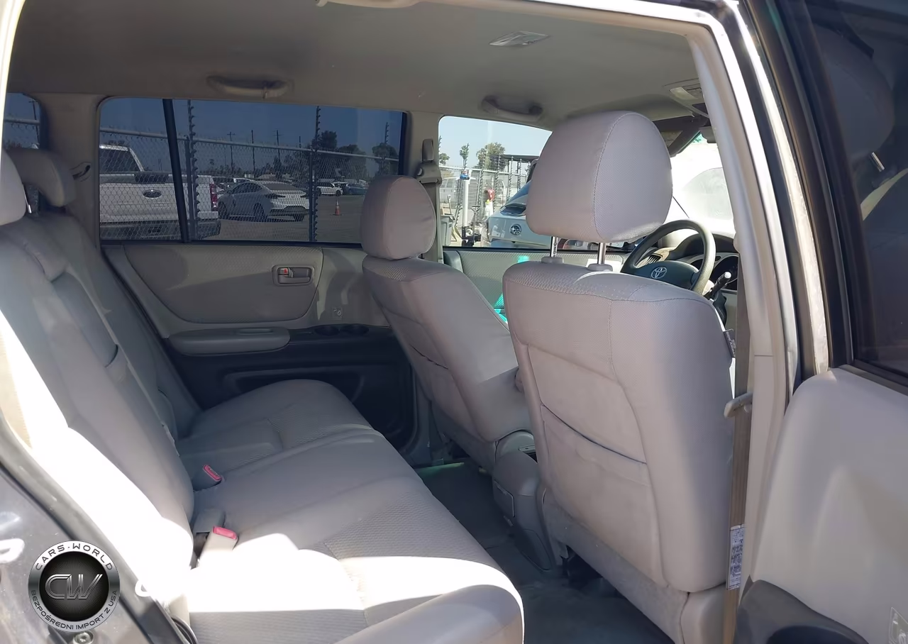2007 Toyota Highlander 3Rd Row VIN:JTEDD21A070157817 - 8
