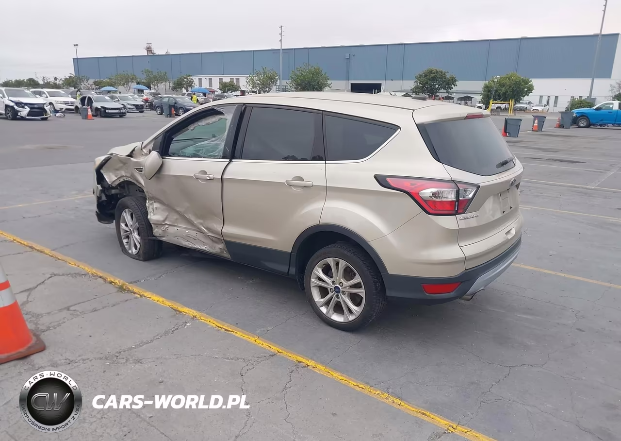 2017 Ford Escape Se VIN:1FMCU0GDXHUC27061 - 3