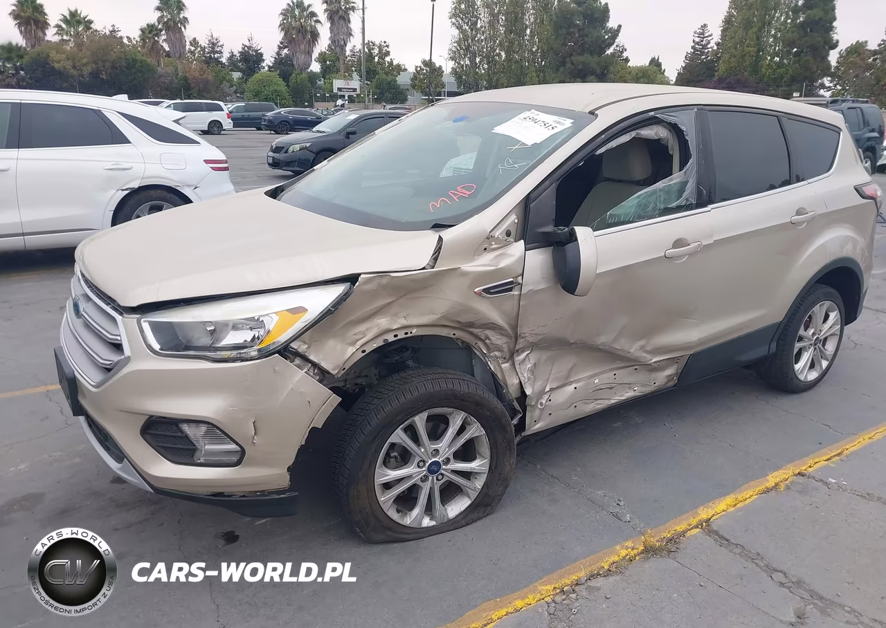 2017 Ford Escape Se VIN:1FMCU0GDXHUC27061 - 6