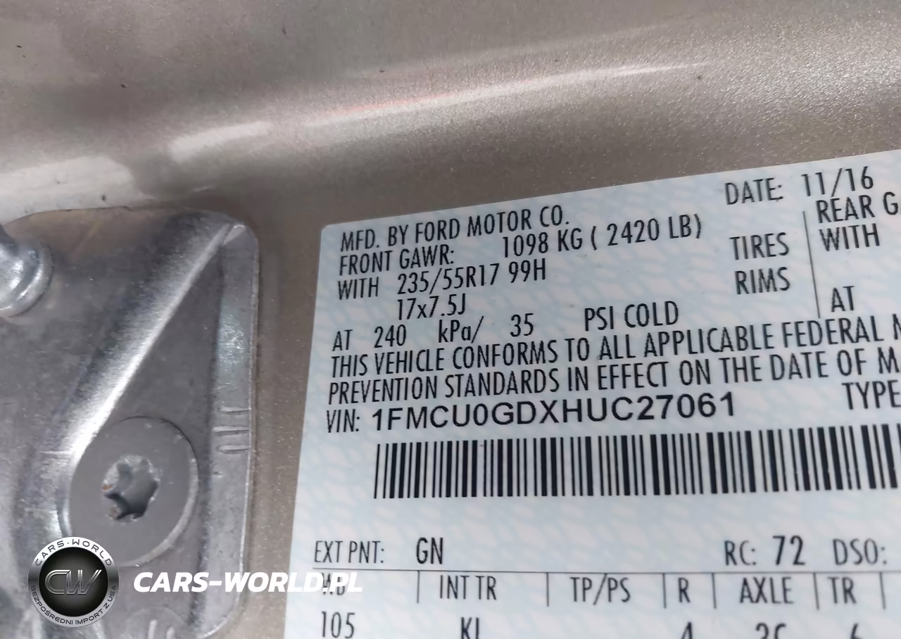 2017 Ford Escape Se VIN:1FMCU0GDXHUC27061 - 9