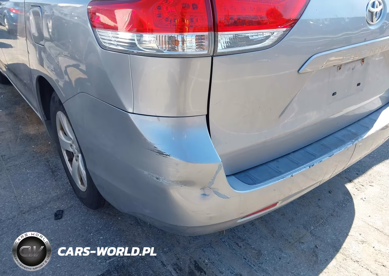 2011 Toyota Sienna Le V6 VIN:5TDKK3DC2BS036779 - 12