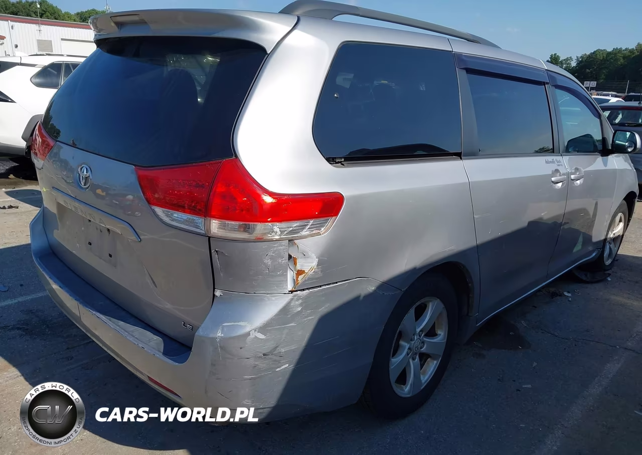 2011 Toyota Sienna Le V6 VIN:5TDKK3DC2BS036779 - 4