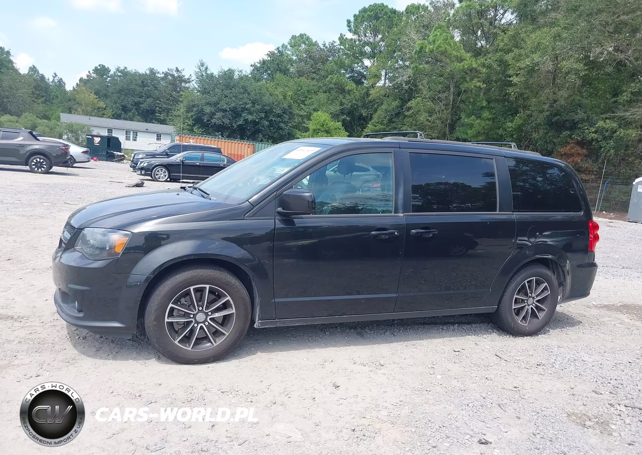 2018 Dodge Grand Caravan Gt VIN:2C4RDGEG3JR283608 - 14