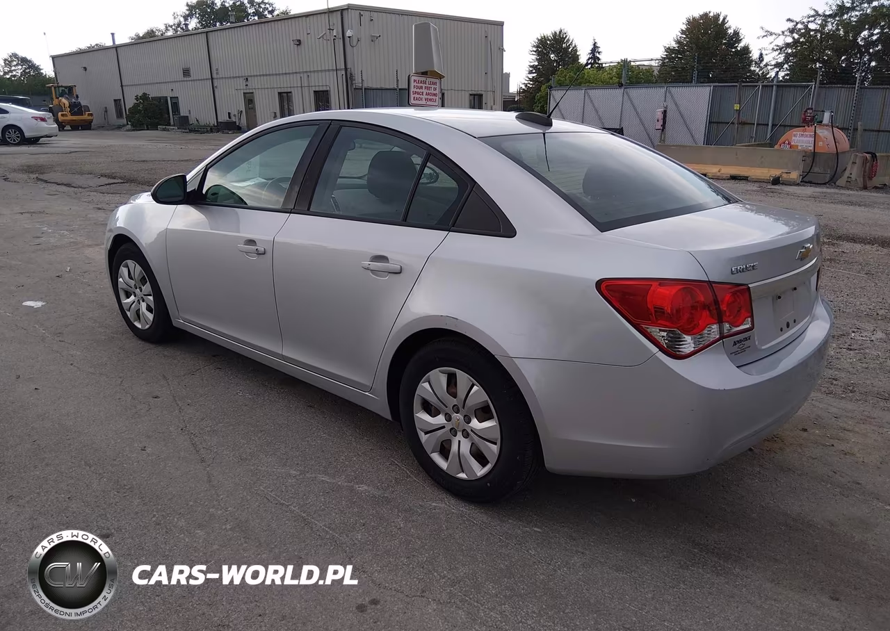 2016 Chevrolet Cruze Limited Ls Auto VIN:1G1PC5SH5G7188272 - 3