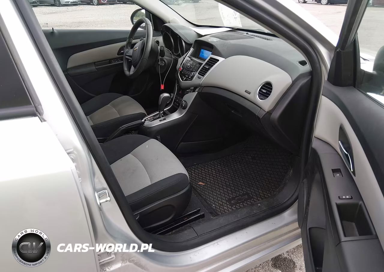 2016 Chevrolet Cruze Limited Ls Auto VIN:1G1PC5SH5G7188272 - 5