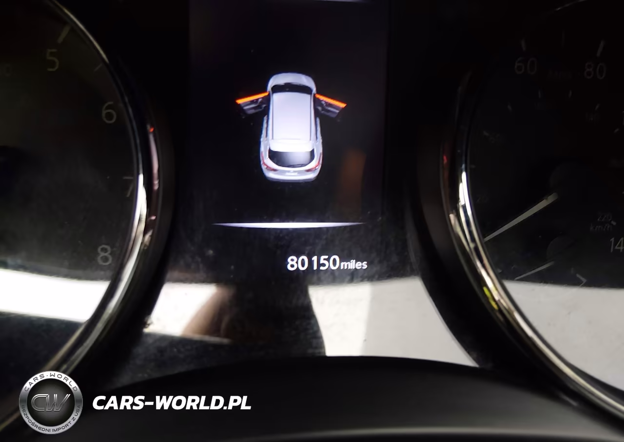 2018 Nissan Rogue Sport S VIN:JN1BJ1CP8JW180513 - 14
