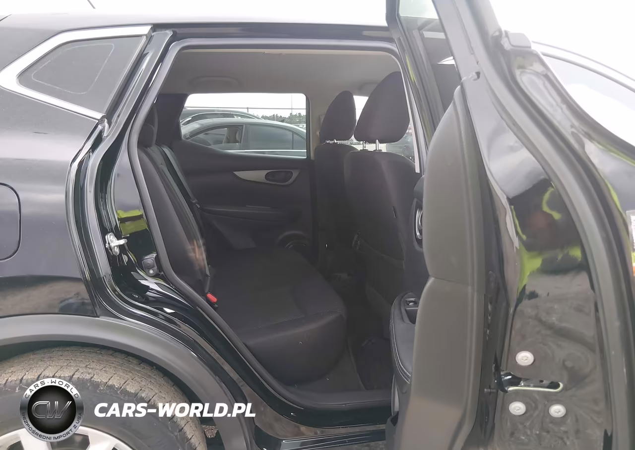 2018 Nissan Rogue Sport S VIN:JN1BJ1CP8JW180513 - 8