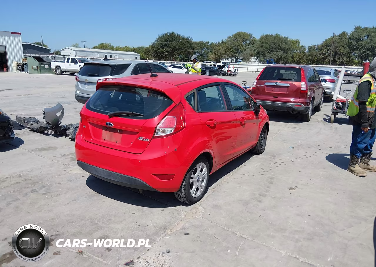 2014 Ford Fiesta Se VIN:3FADP4EJ7EM142751 - 4