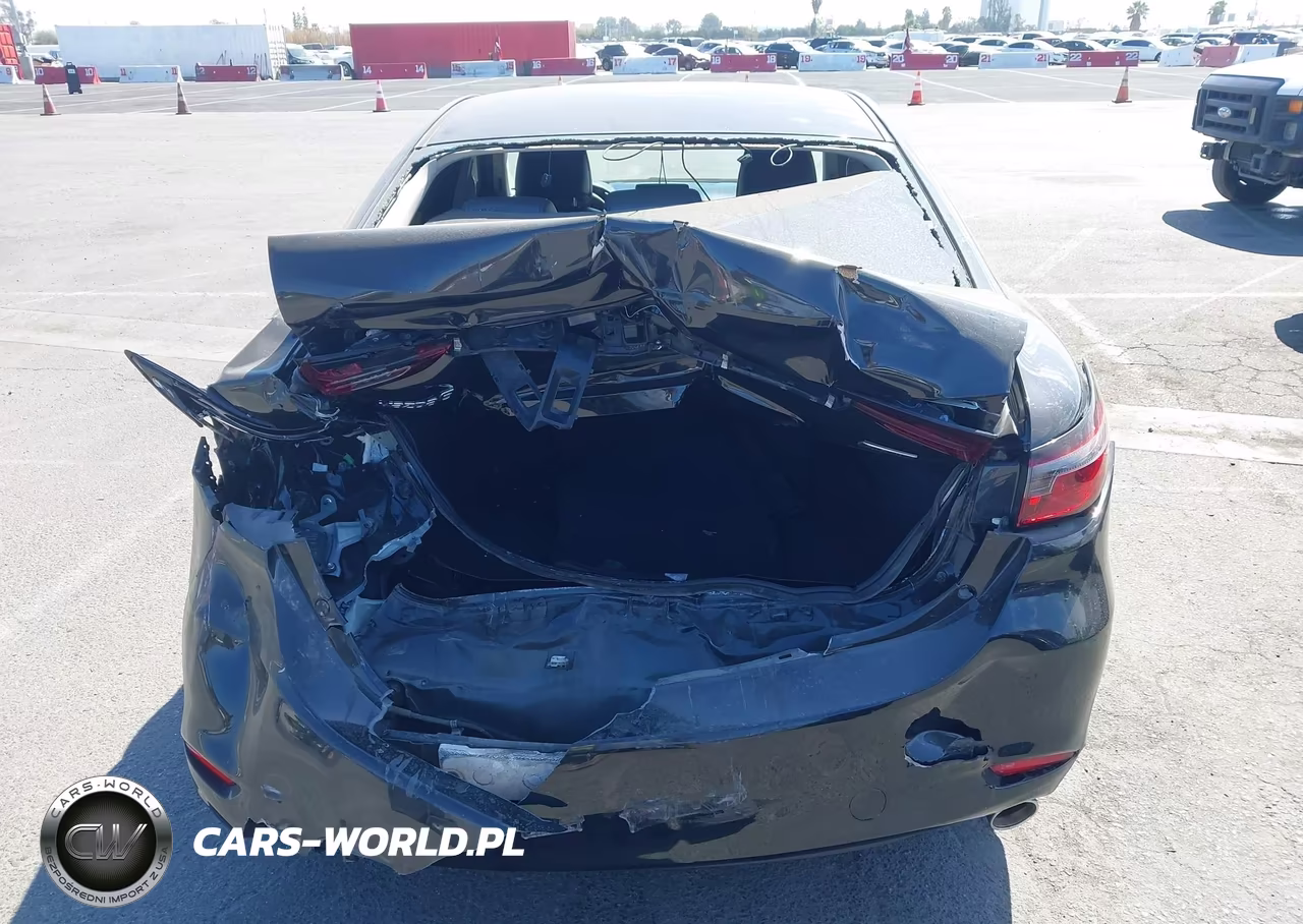2018 Mazda Mazda6 Touring VIN:JM1GL1VM6J1307725 - 16