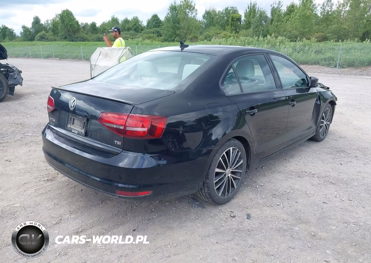 2016 Volkswagen Jetta 1.8T Sport VIN:3VWD17AJ6GM414533 - 4