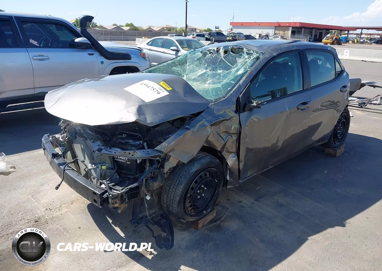2019 Toyota Corolla Le VIN:2T1BURHE6KC182443 - 2