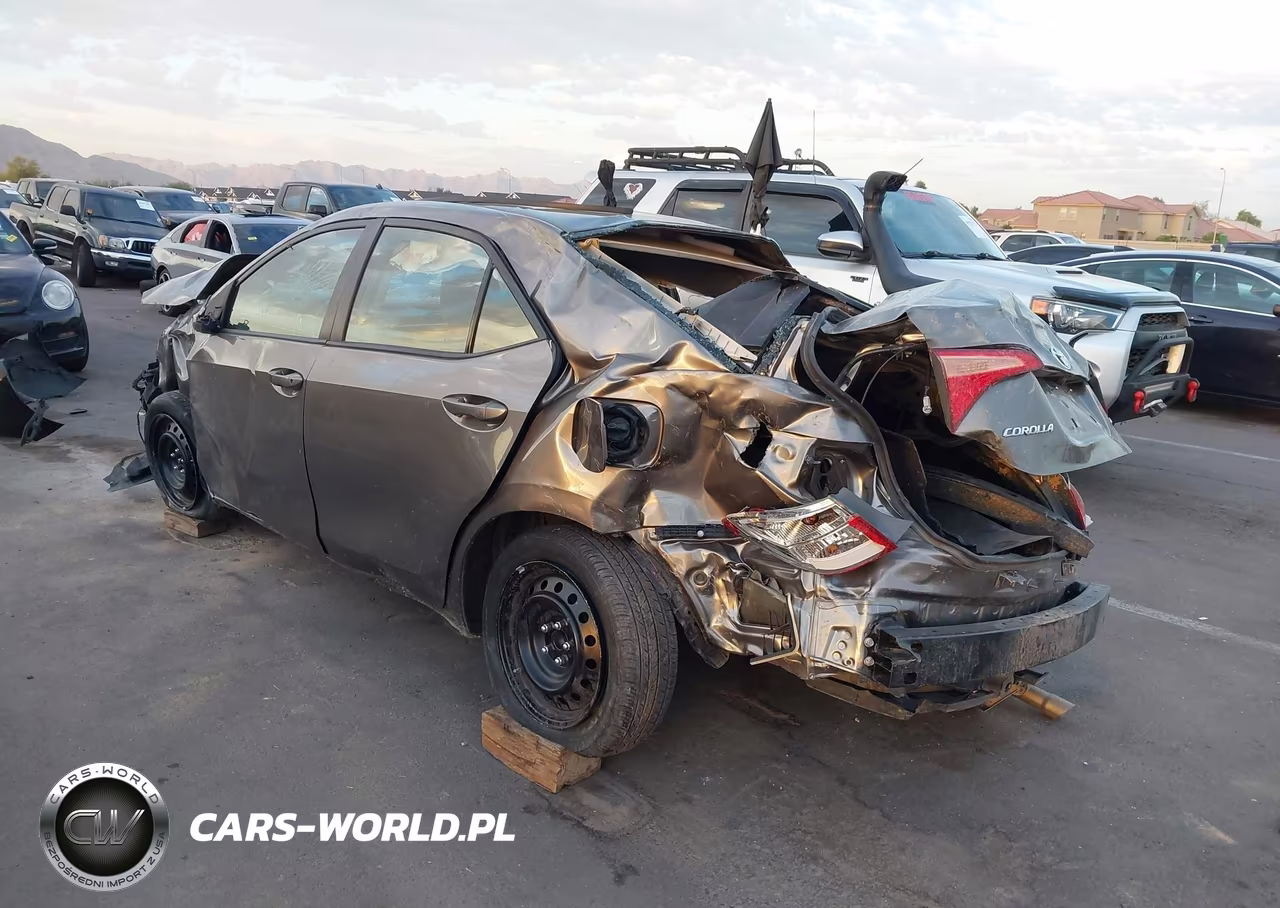 2019 Toyota Corolla Le VIN:2T1BURHE6KC182443 - 3