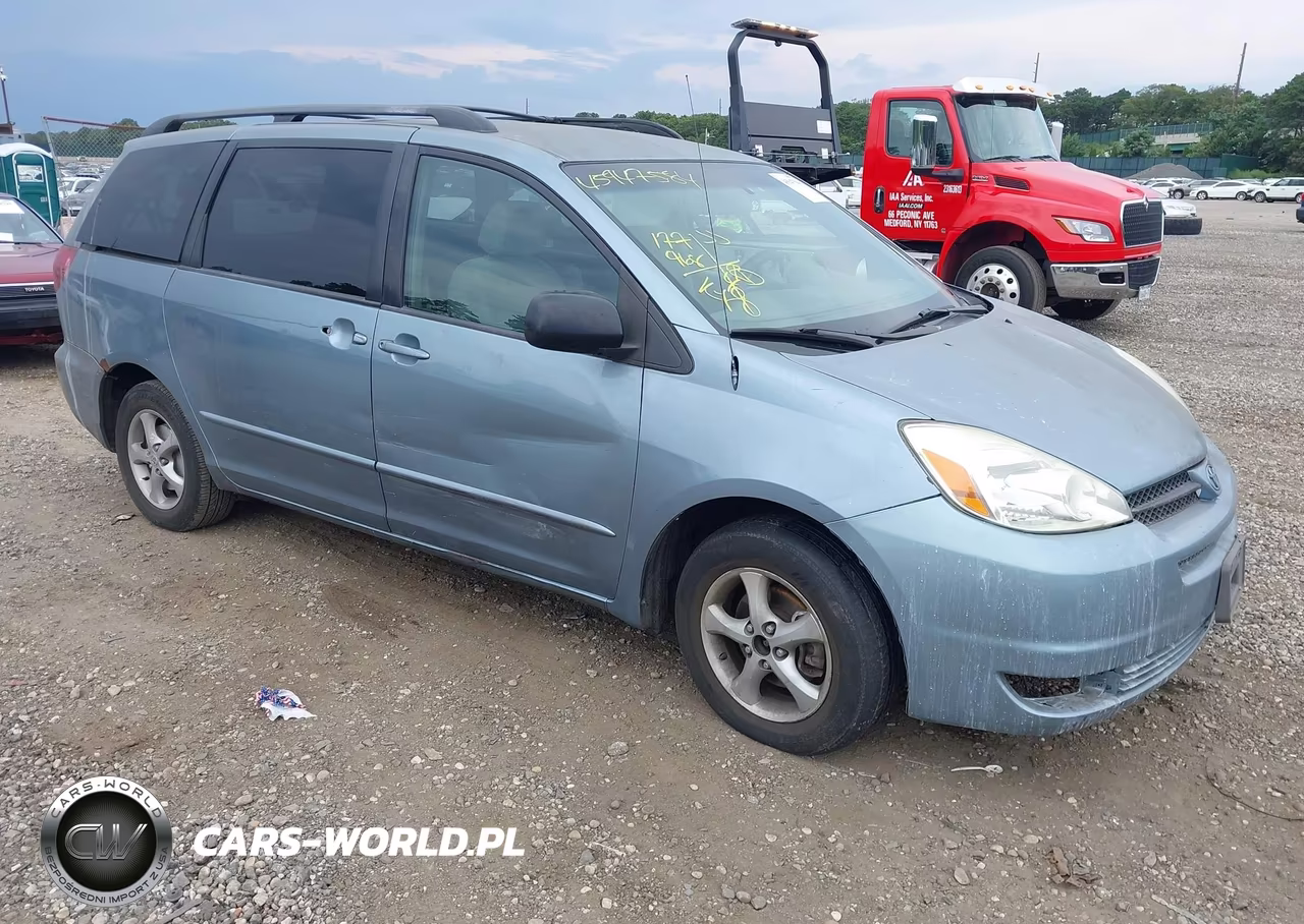 2005 Toyota Sienna Le