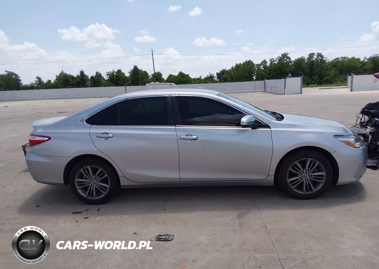 2016 Toyota Camry Se VIN:4T1BF1FK3GU552421 - 13