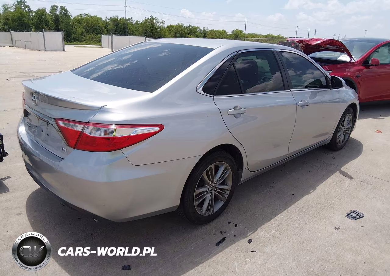 2016 Toyota Camry Se VIN:4T1BF1FK3GU552421 - 4