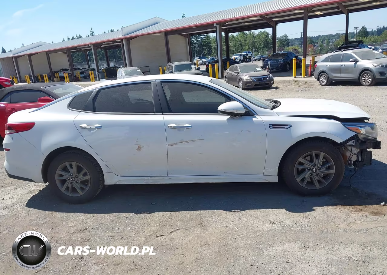 2019 Kia Optima Lx VIN:5XXGT4L32KG326208 - 12