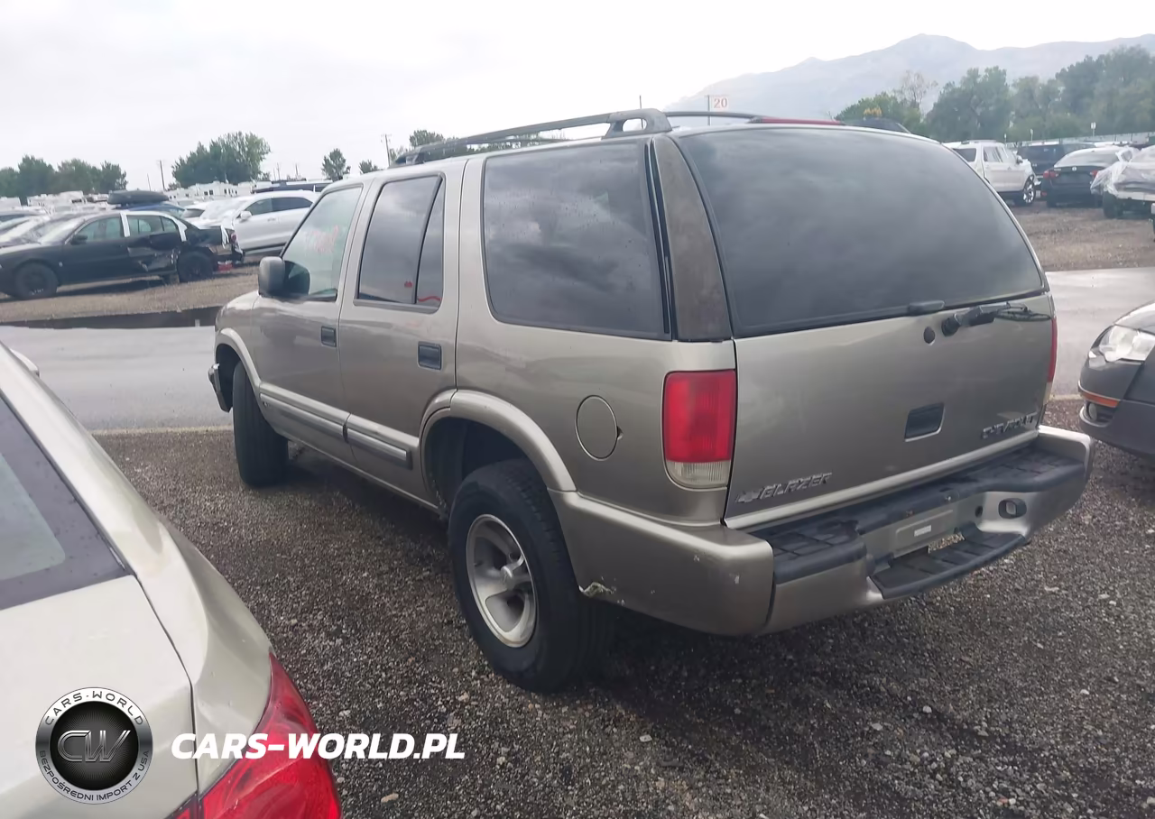 2000 Chevrolet Blazer Ls VIN:1GNCS13W4Y2187005 - 3