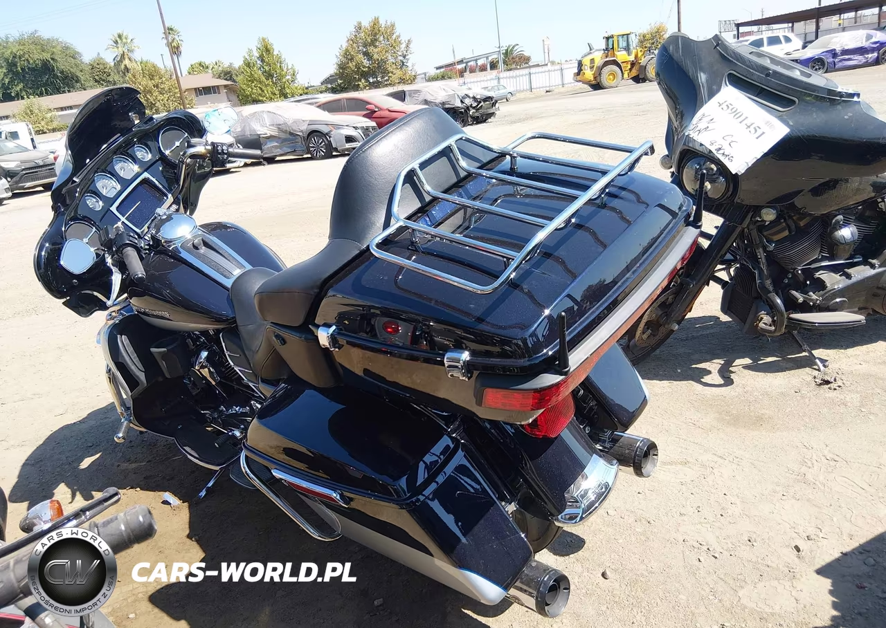 2019 Harley-Davidson Flhtk VIN:1HD1KEF3XKB629638 - 3
