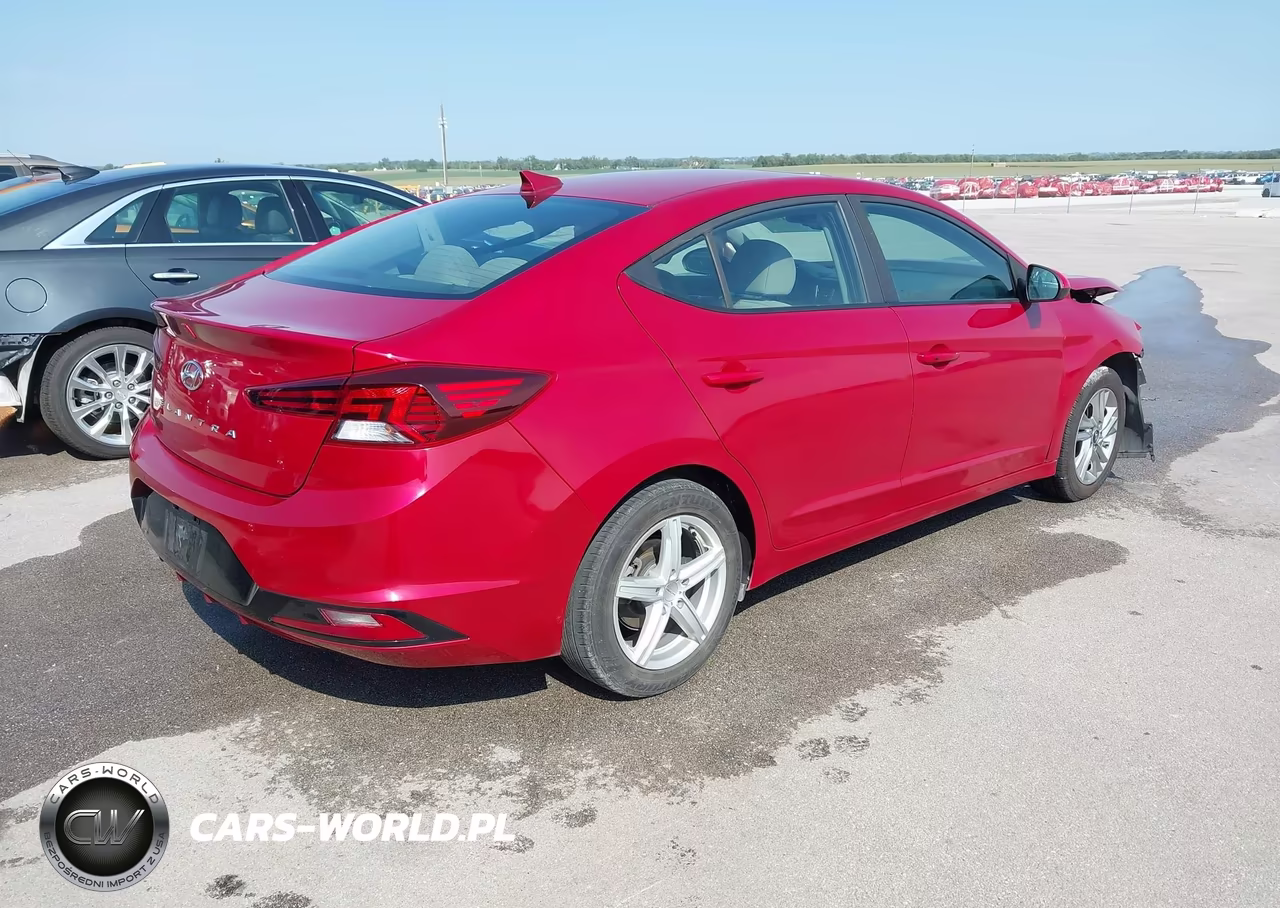 2019 Hyundai Elantra Value Edition VIN:KMHD84LF2KU763713 - 4
