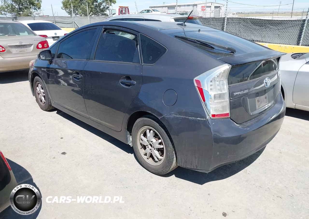 2011 Toyota Prius Two VIN:JTDKN3DU4B1476905 - 3