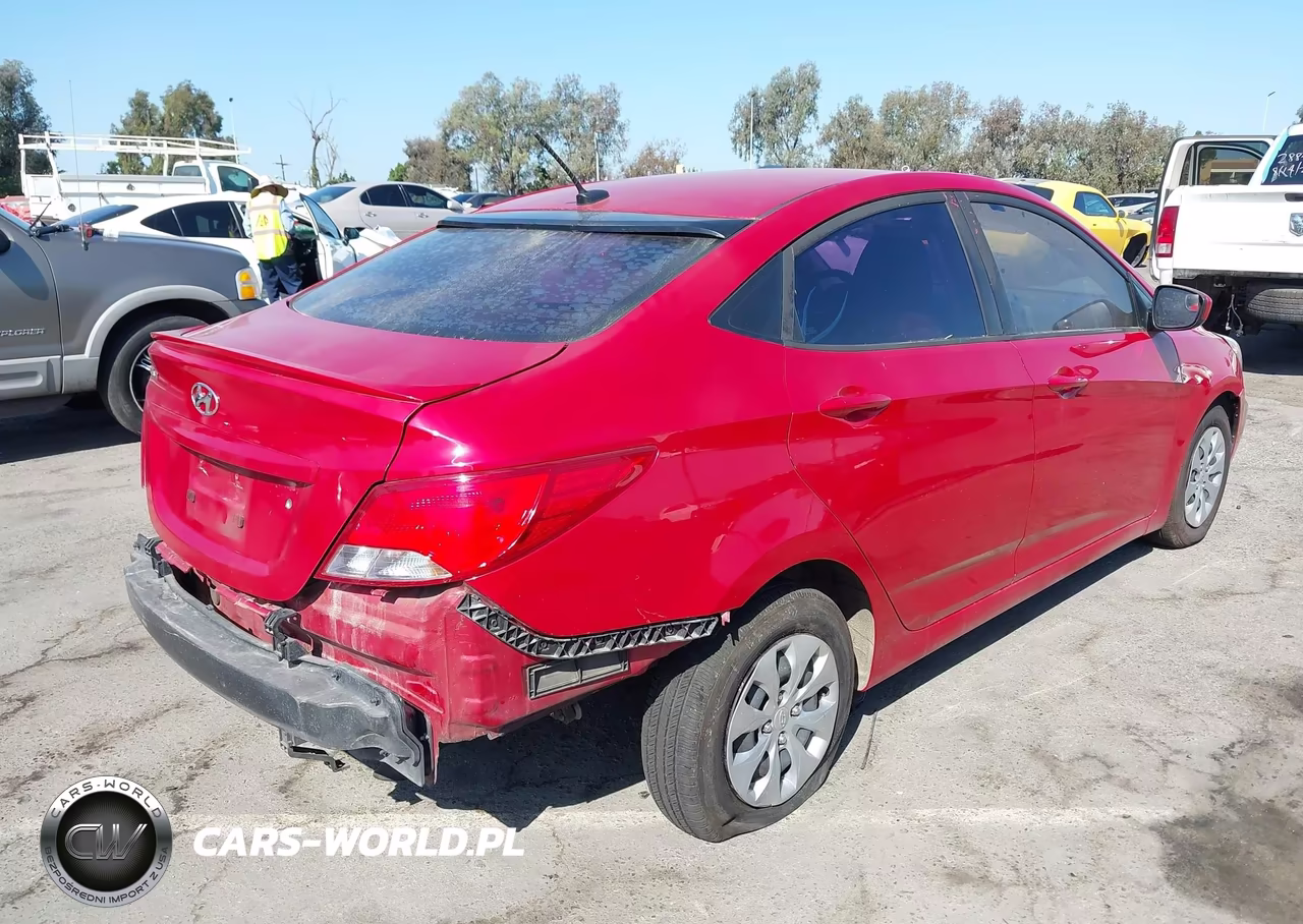 2015 Hyundai Accent Gls VIN:KMHCT4AE4FU935363 - 4