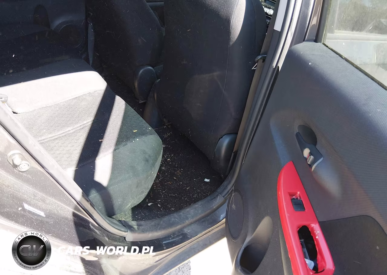 2008 Scion Xd VIN:JTKKU10488J013681 - 8