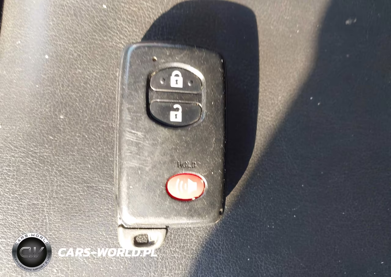 2016 Toyota Prius V Four VIN:JTDZN3EU5GJ054887 - 11