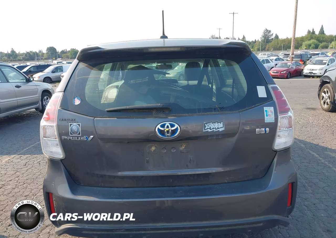 2016 Toyota Prius V Four VIN:JTDZN3EU5GJ054887 - 17