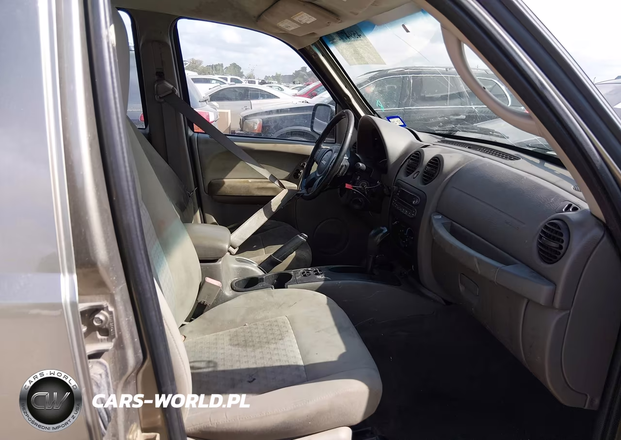 2006 Jeep Liberty Sport VIN:1J4GL48K66W231486 - 5