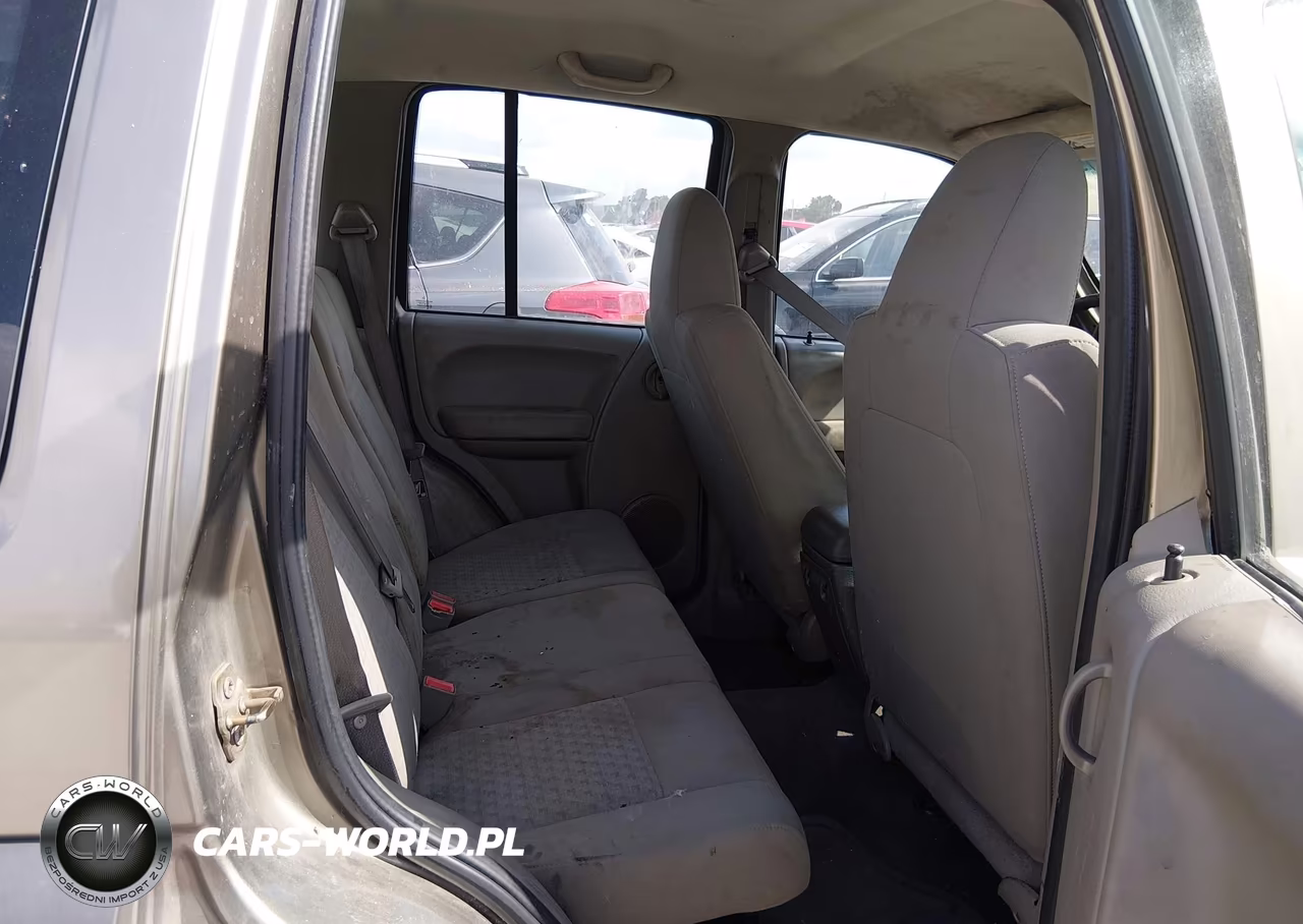 2006 Jeep Liberty Sport VIN:1J4GL48K66W231486 - 8