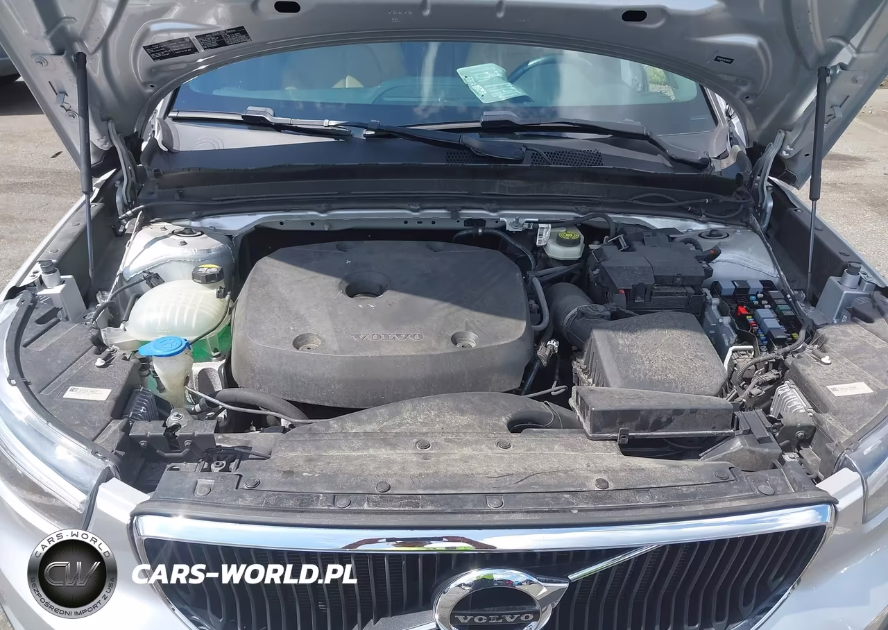 2019 Volvo Xc40 T5 Momentum-T5 R-Design VIN:YV4162XZ8K2006183 - 10