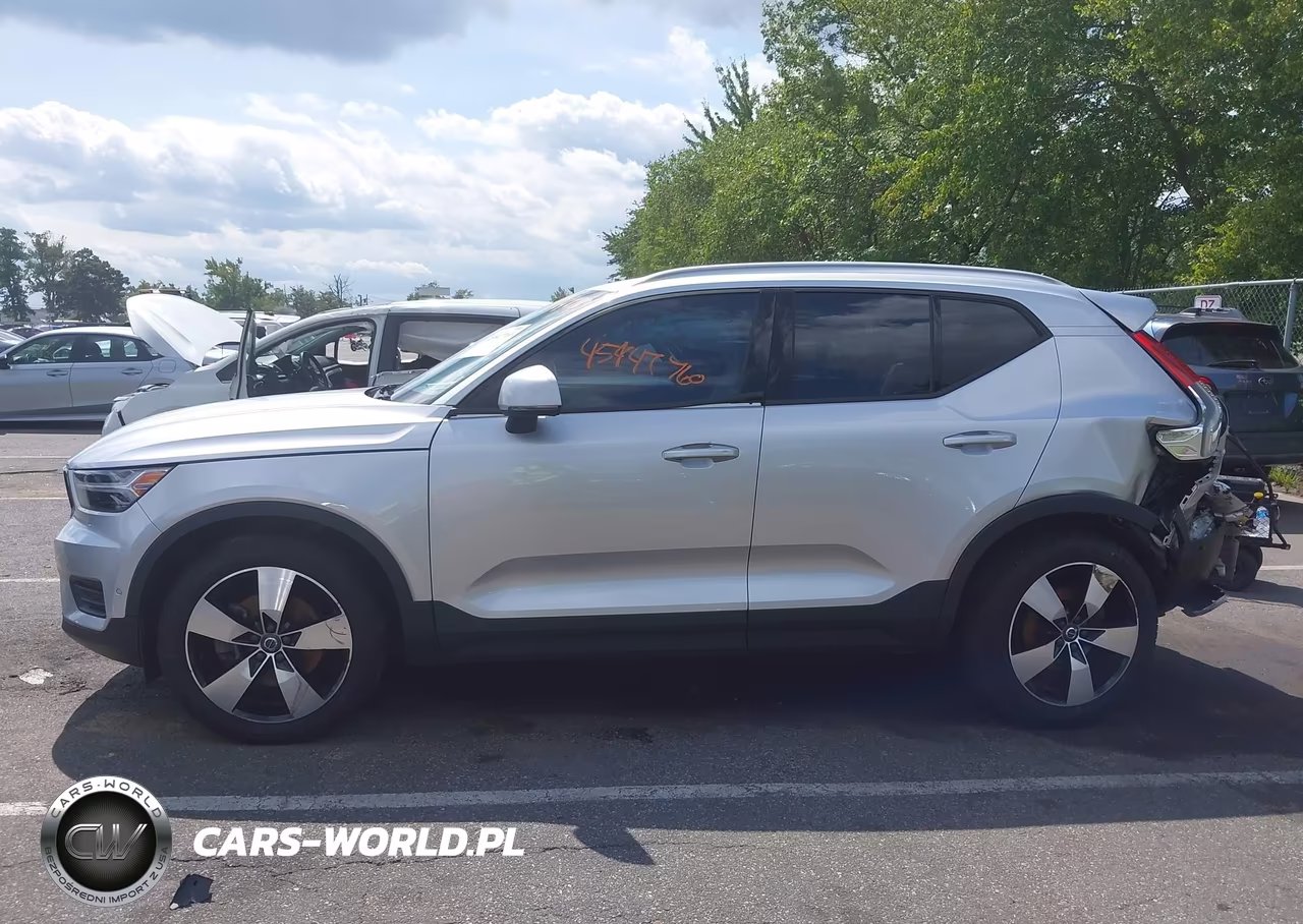 2019 Volvo Xc40 T5 Momentum-T5 R-Design VIN:YV4162XZ8K2006183 - 13