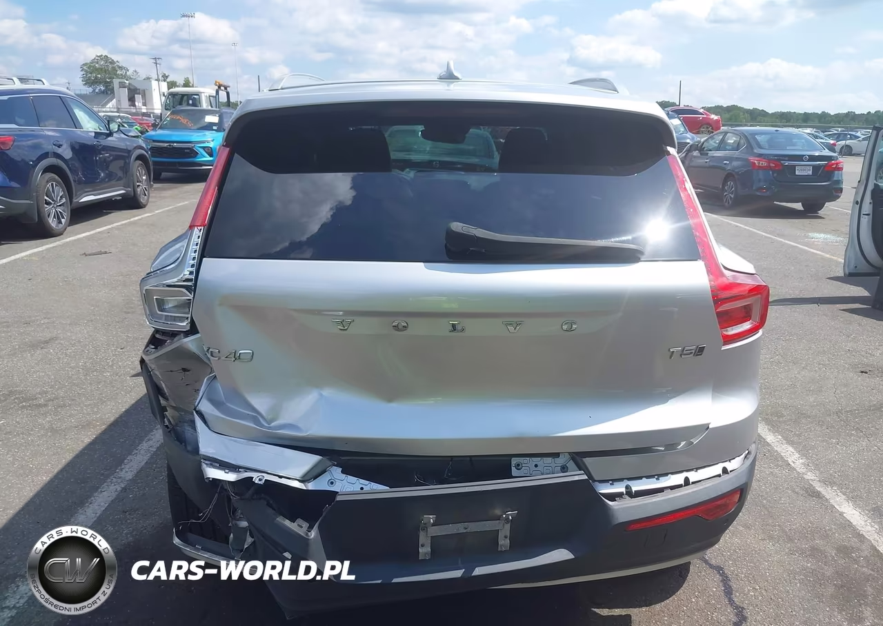 2019 Volvo Xc40 T5 Momentum-T5 R-Design VIN:YV4162XZ8K2006183 - 15