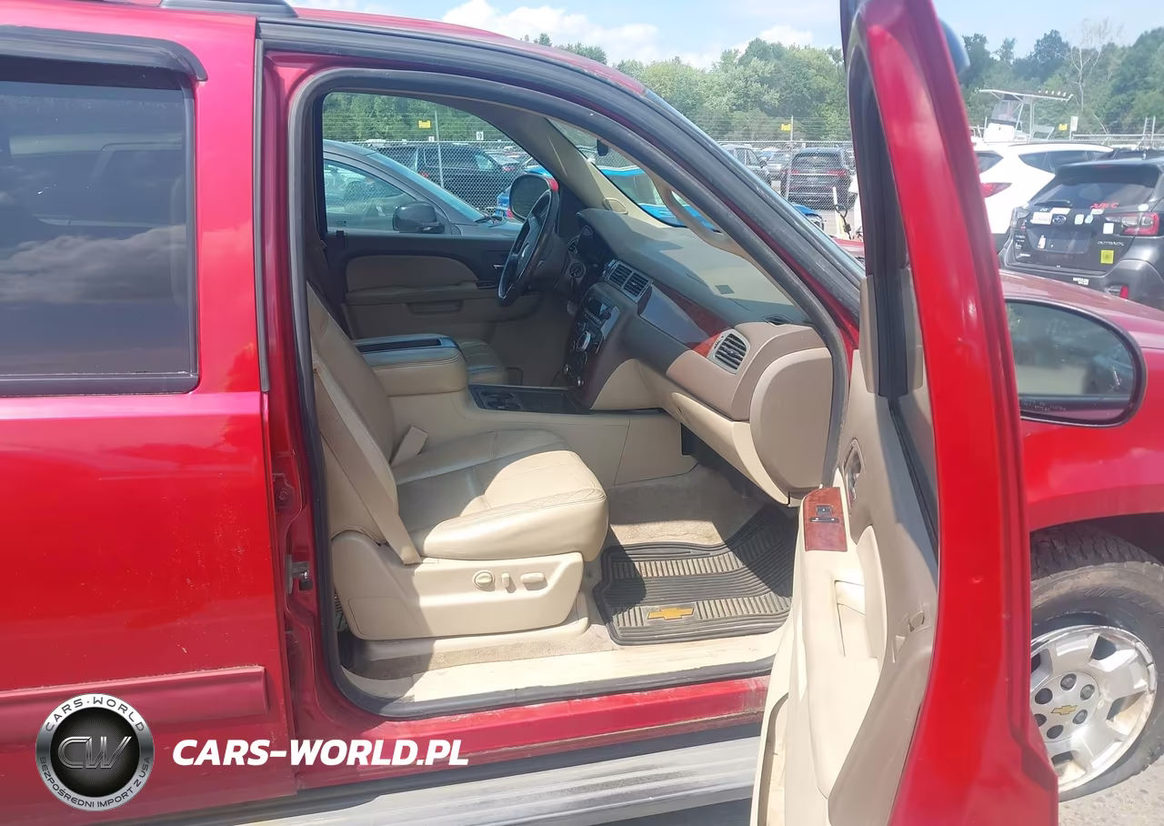 2012 Chevrolet Suburban Lt VIN:1GNSKJE76CR206879 - 5