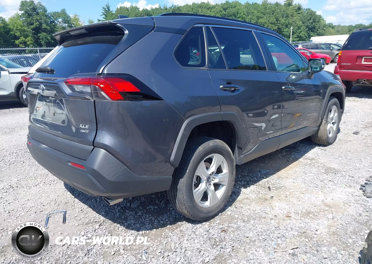 2021 Toyota Rav4 Xle VIN:2T3P1RFV0MW153644 - 4