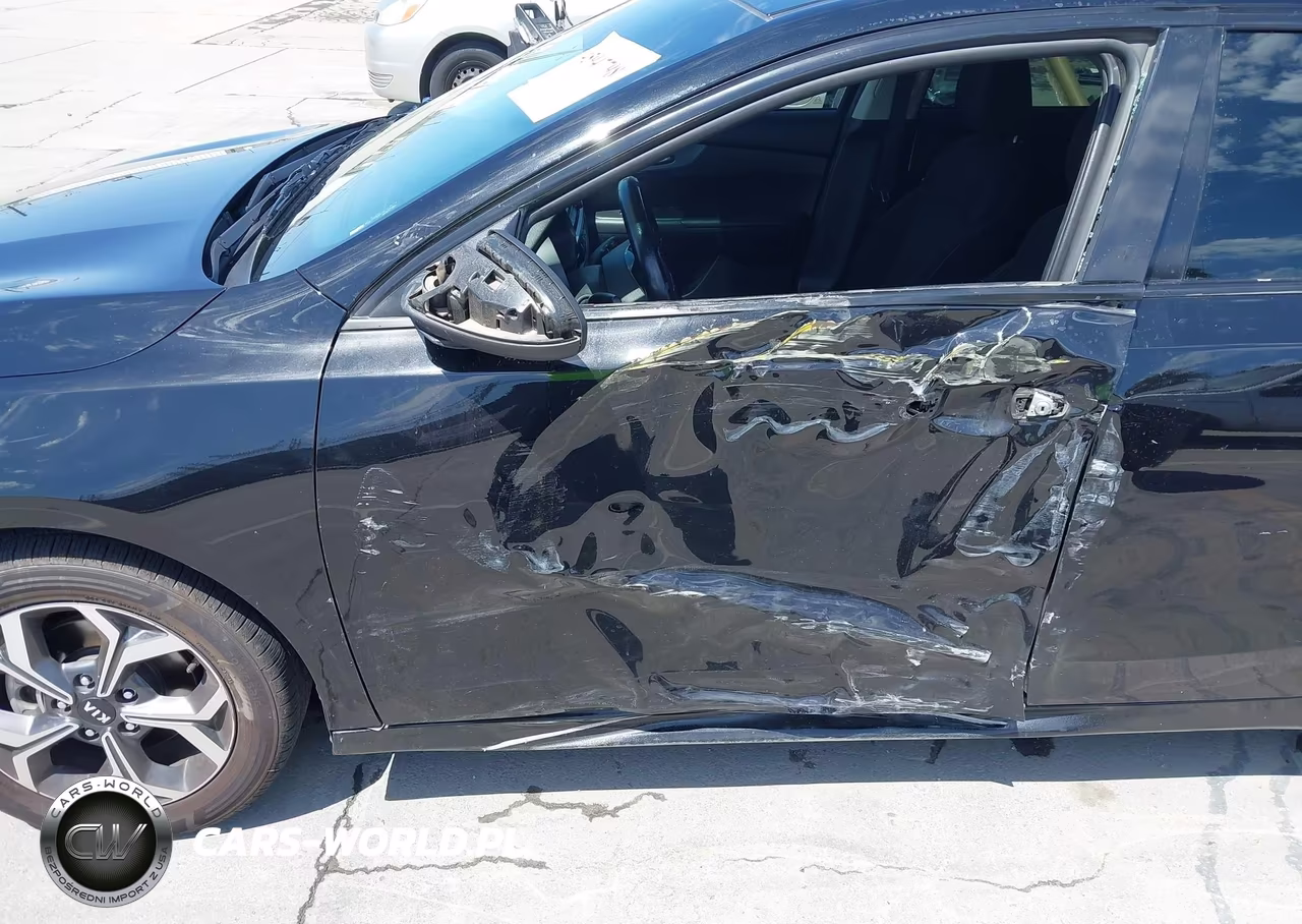 2020 Kia Forte Lxs VIN:3KPF24AD1LE169694 - 6