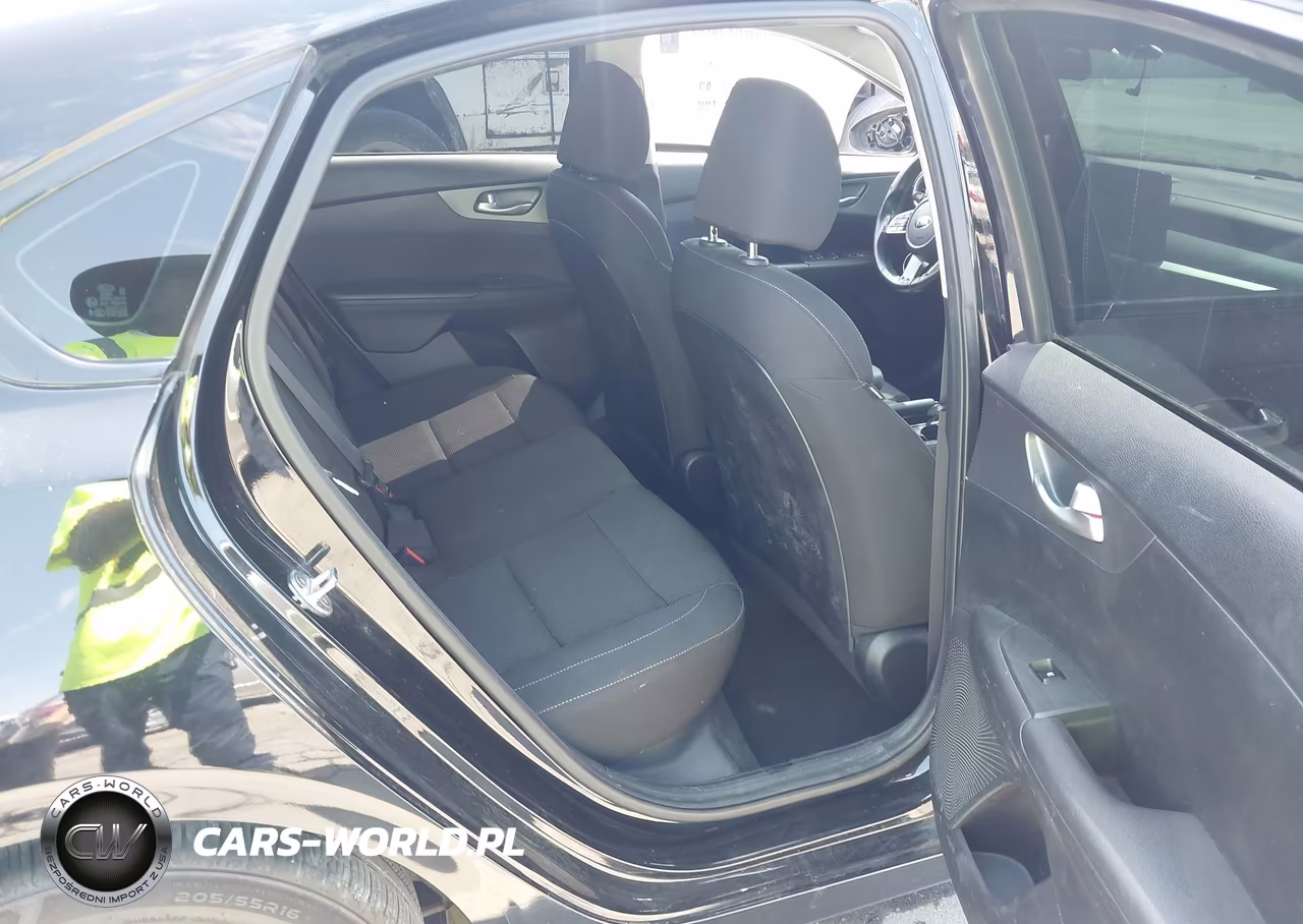2020 Kia Forte Lxs VIN:3KPF24AD1LE169694 - 8