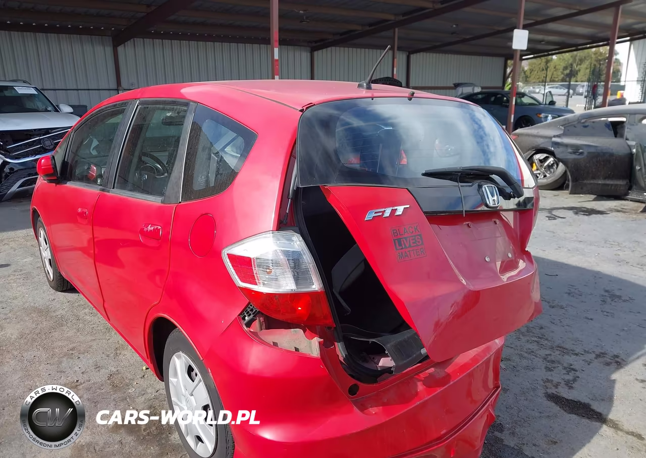 2013 Honda Fit VIN:JHMGE8H30DC066547 - 14