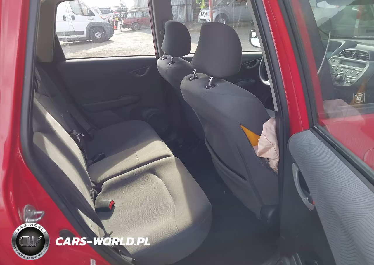 2013 Honda Fit VIN:JHMGE8H30DC066547 - 8
