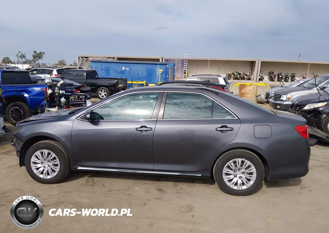 2013 Toyota Camry Le VIN:4T1BF1FKXDU223551 - 14