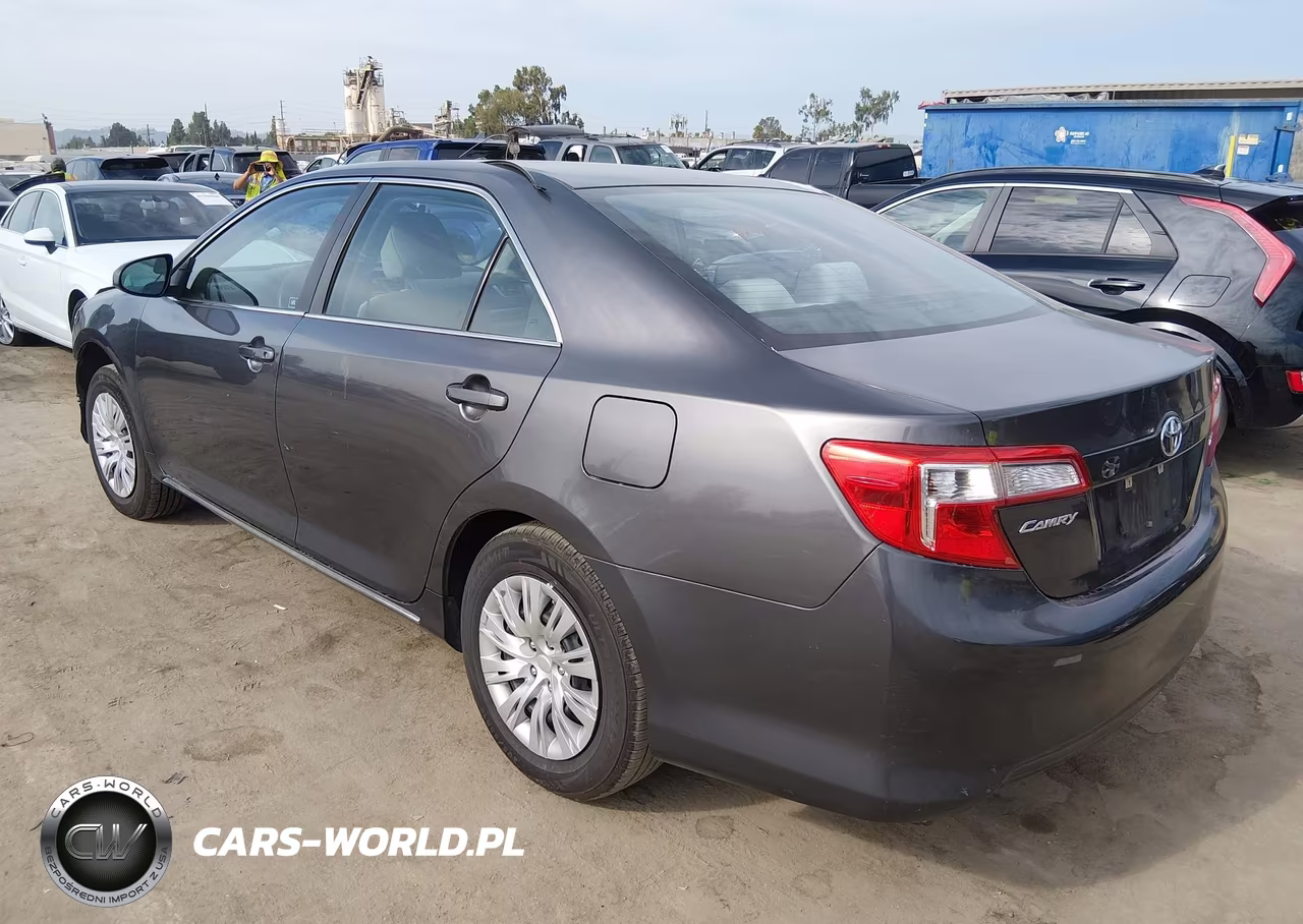 2013 Toyota Camry Le VIN:4T1BF1FKXDU223551 - 3