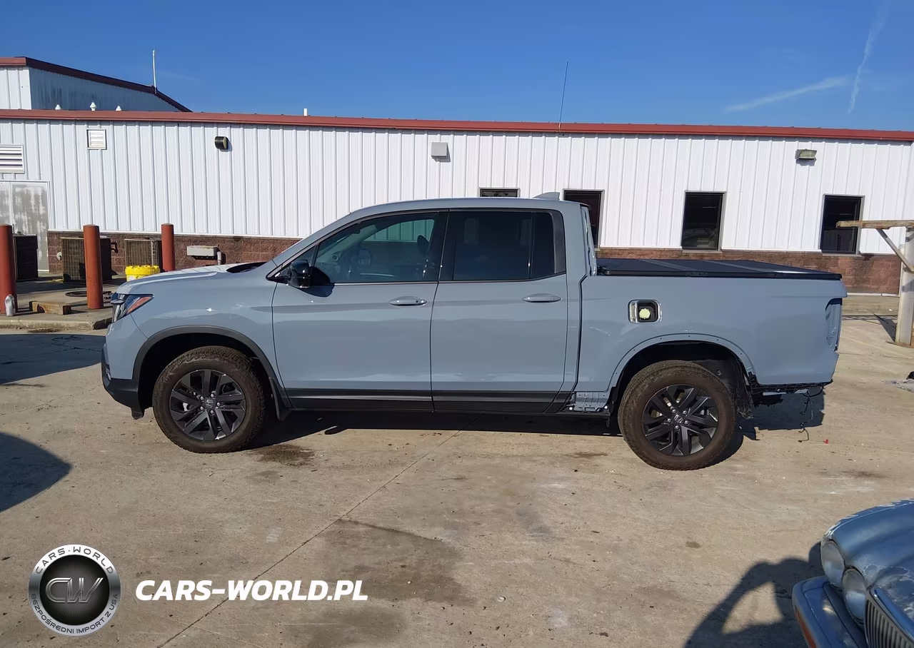 2025 Honda Ridgeline Sport VIN:5FPYK3F14SB009875 - 15
