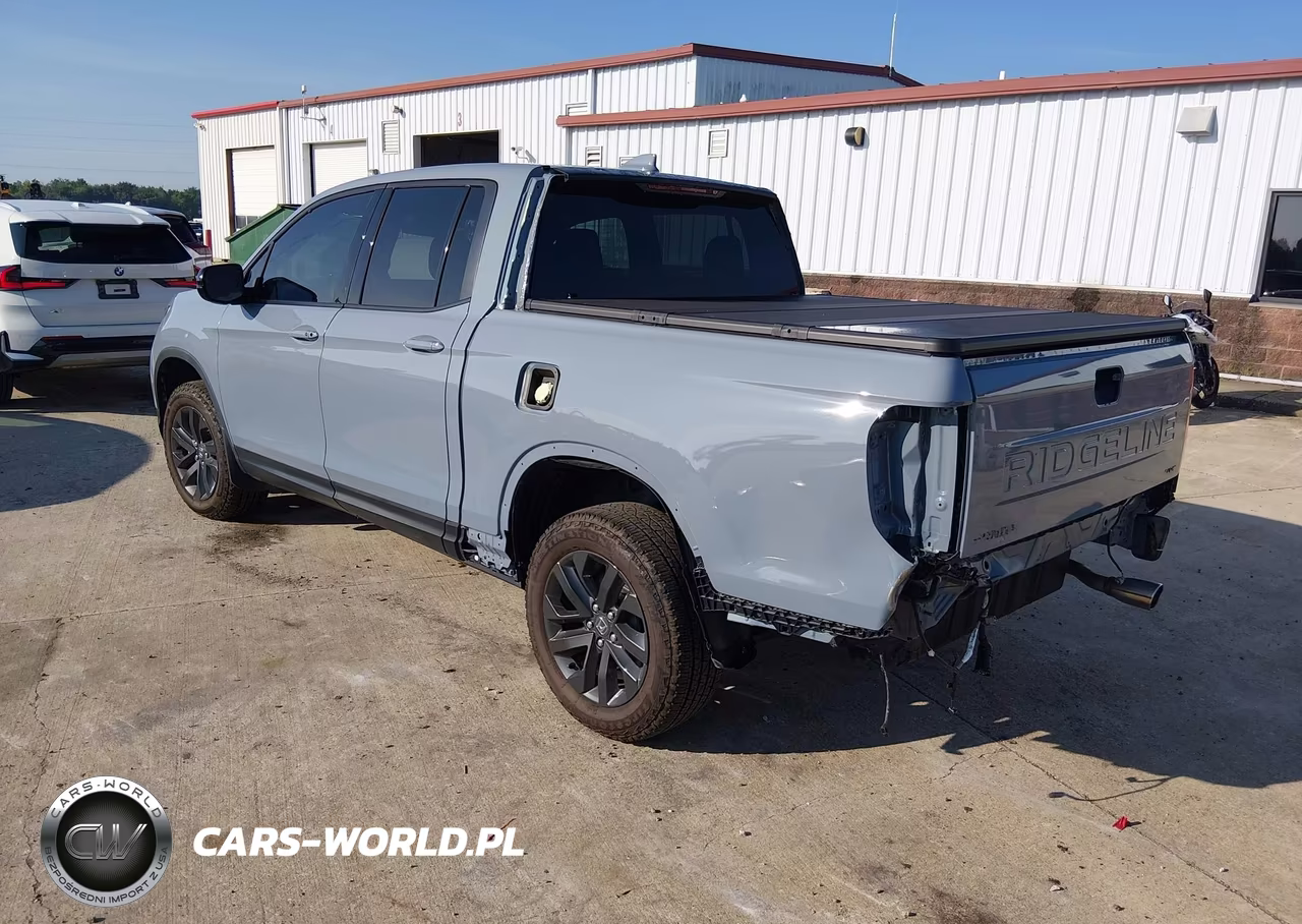 2025 Honda Ridgeline Sport VIN:5FPYK3F14SB009875 - 3