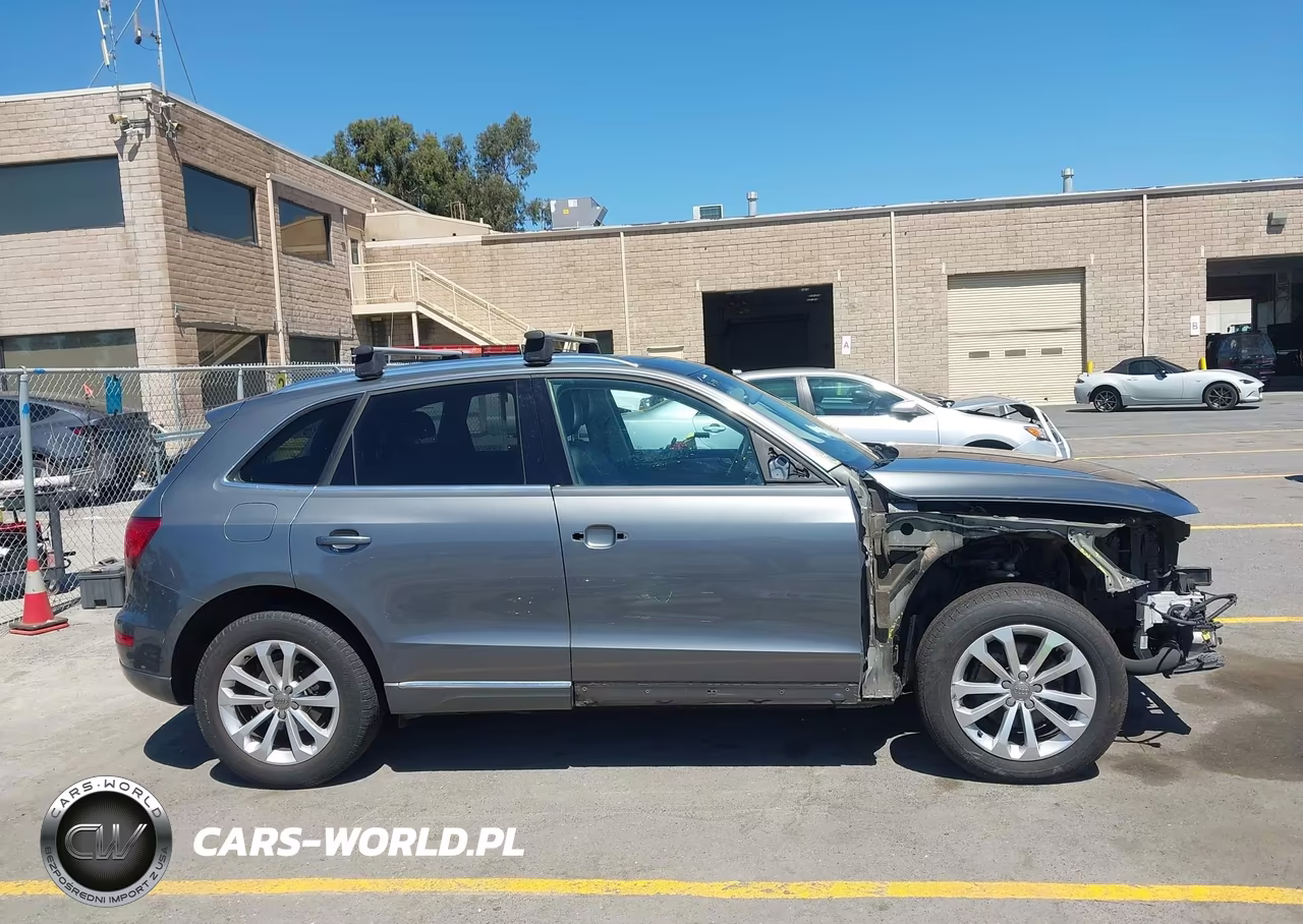 2014 Audi Q5 2.0T Premium VIN:WA1LFAFP8EA047343 - 14