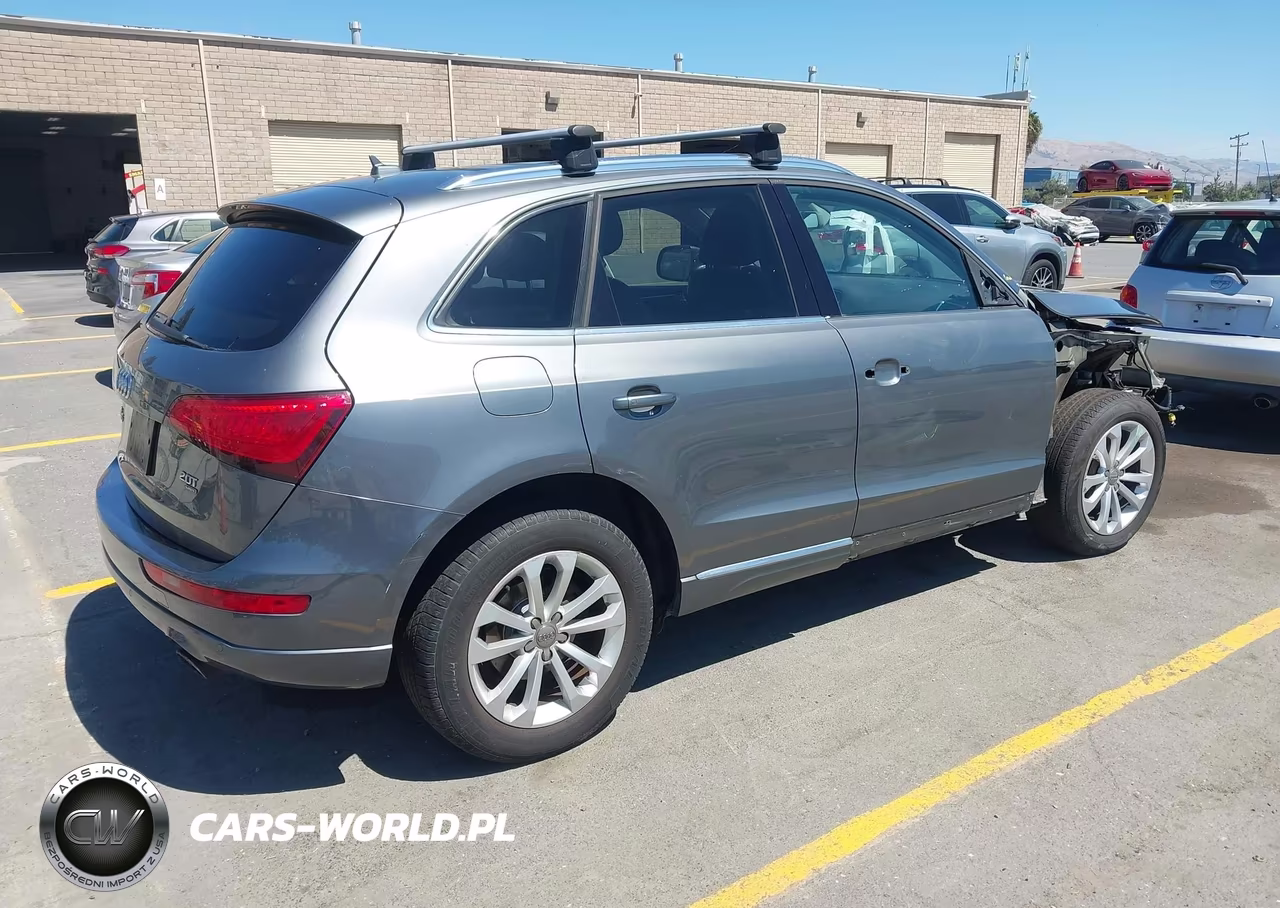 2014 Audi Q5 2.0T Premium VIN:WA1LFAFP8EA047343 - 4