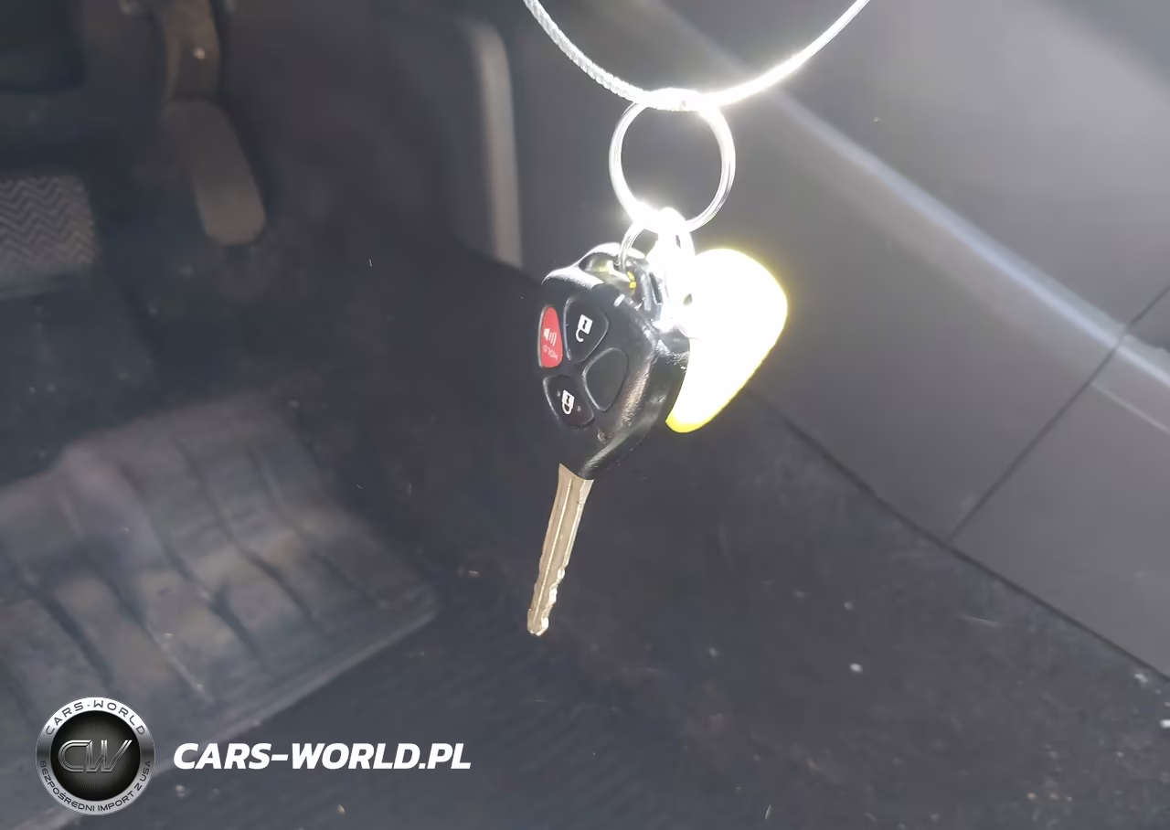 2010 Toyota Matrix S VIN:2T1KE4EE2AC041050 - 11